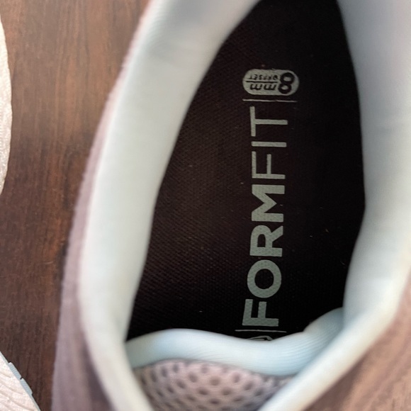 SAUCONY TRIUMPH 19 RUNNING SHOE ALLOY/POWDER - Picture 5 of 9